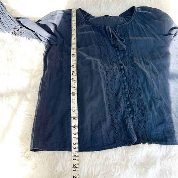 American Eagle Navy Blue Top Blouse Shirt Eyelet detail Size Small - Picture 4 of 13